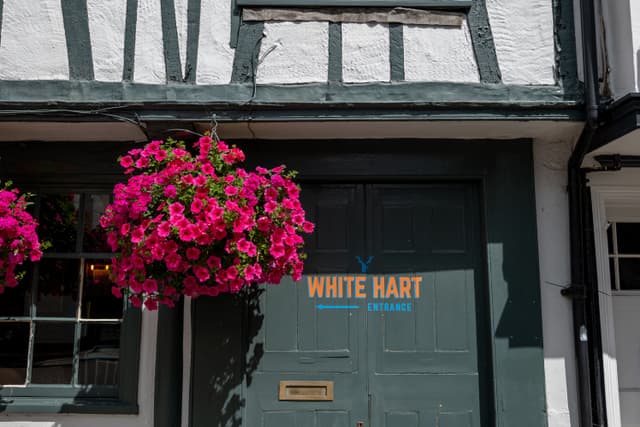 White Hart Pub