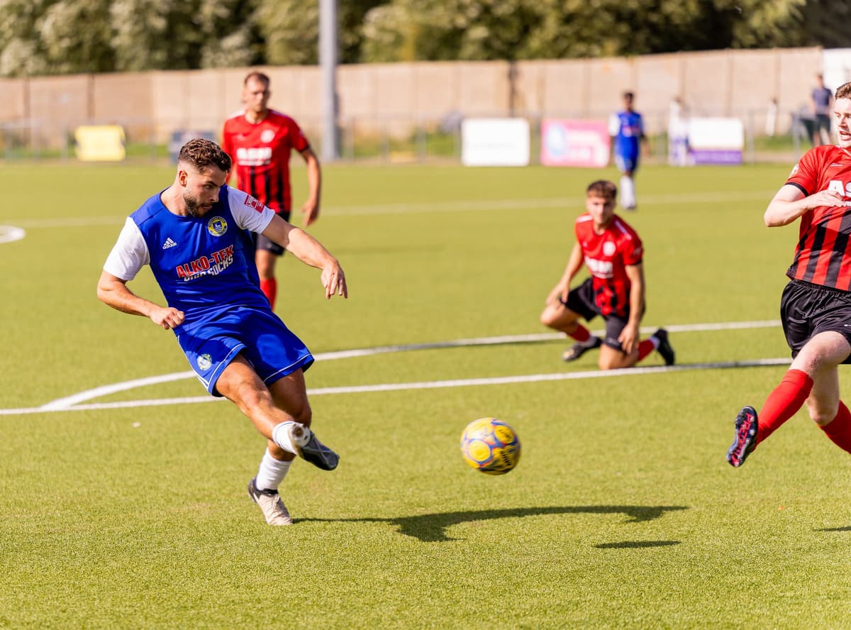 Hertford Town V Beaconsfield Town